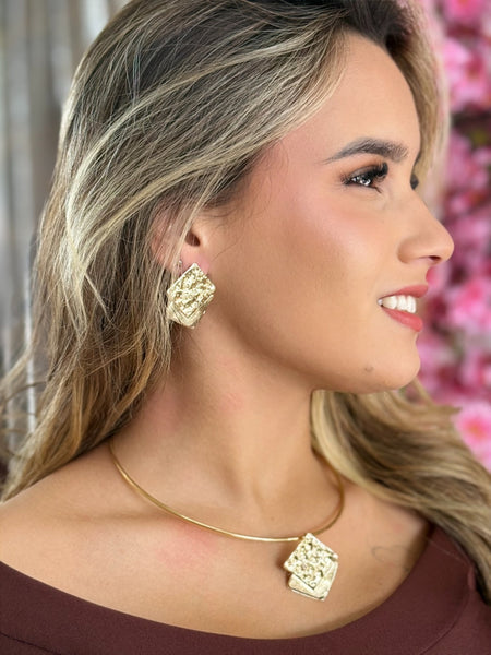 CONJUNTO COLAR